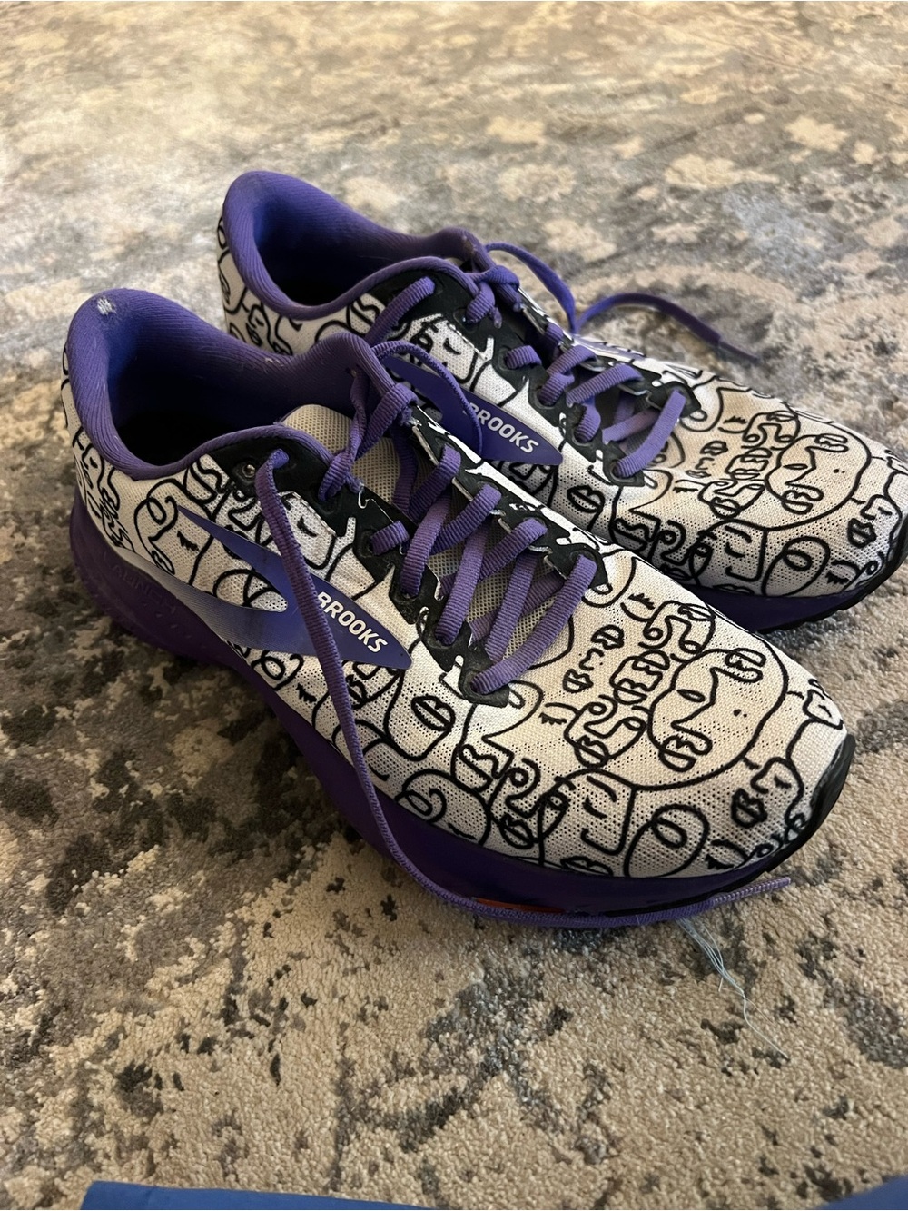 Brooks launch 7 Women's White Running Shoes with Purple Accents